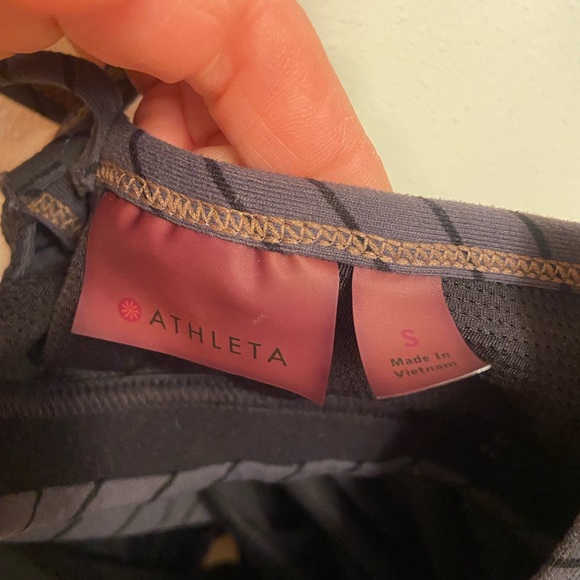 Athleta Sports Bra Tank Top and Capri Leggings Set Black/Gray Size Small - Picture 5 of 10